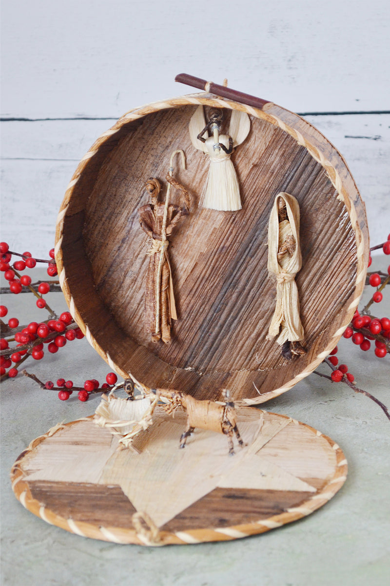 Banana Fiber Nativity Scene in a Round Box