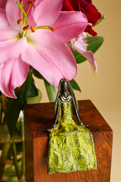 Seated Beauty Burkina Bronze Sculpture