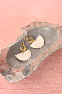 Kenyan Cow Bone Deco Fan Earrings