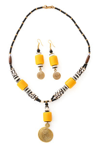Retro Spin Yellow Trade Bead Necklace