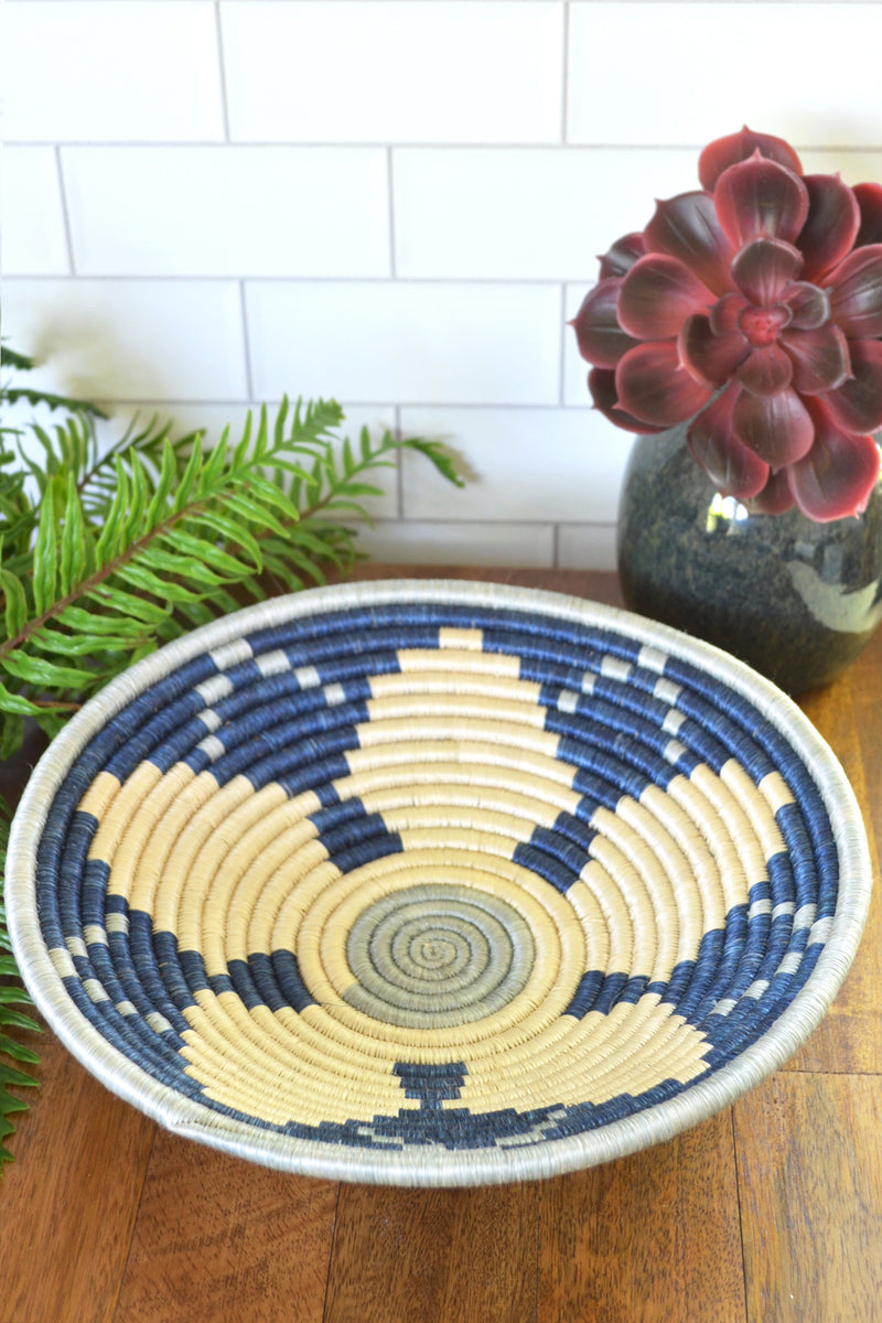 Large Rwandan Morning Star Basket