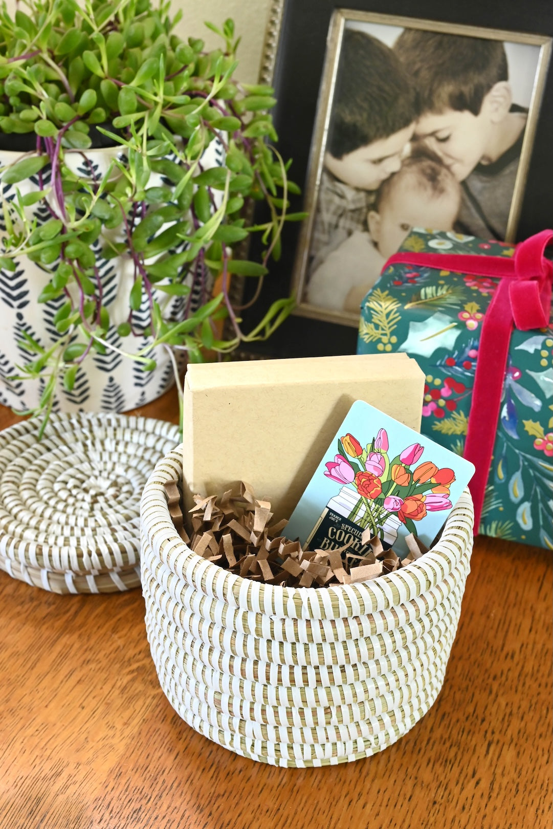 White Mini Flat Top Trinket Basket