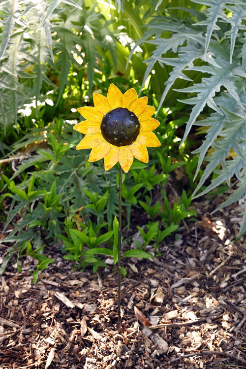 Small Recycled Metal Sunflower Garden Stake