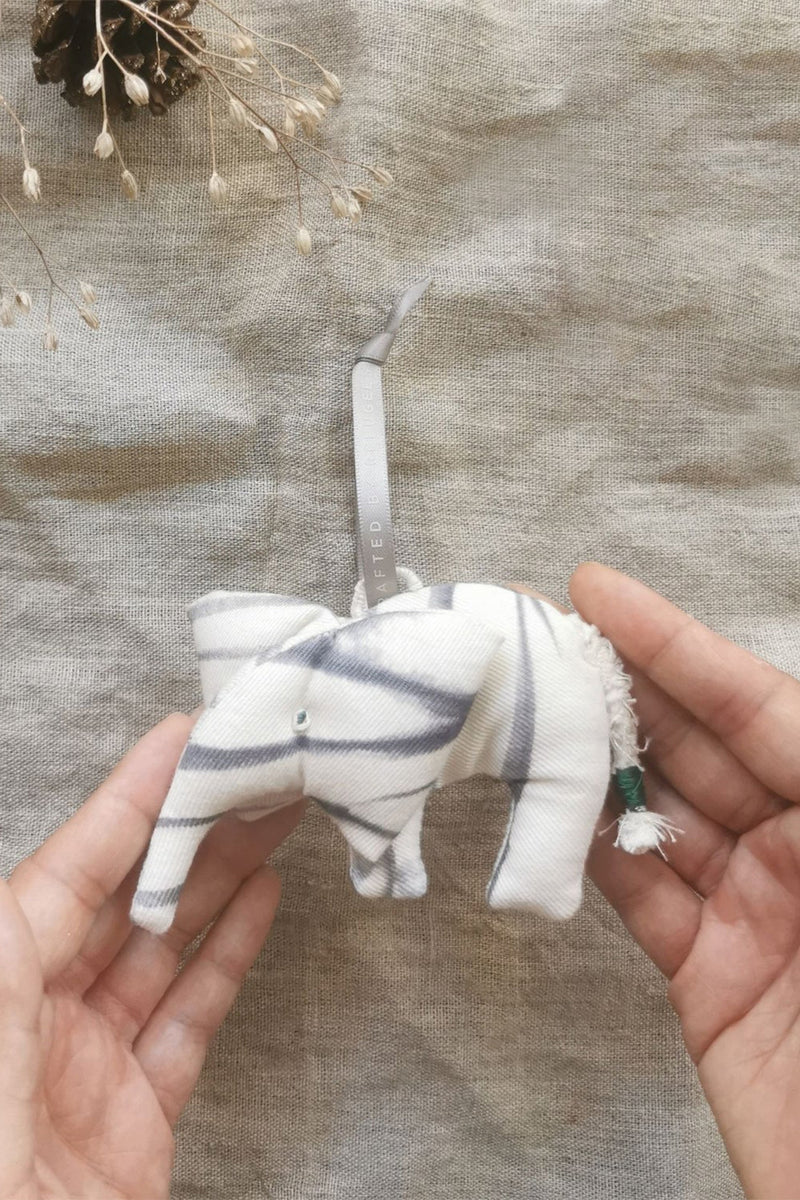 MADE51 African Elephant Ornament, Crafted by East African refugees living in Kenya