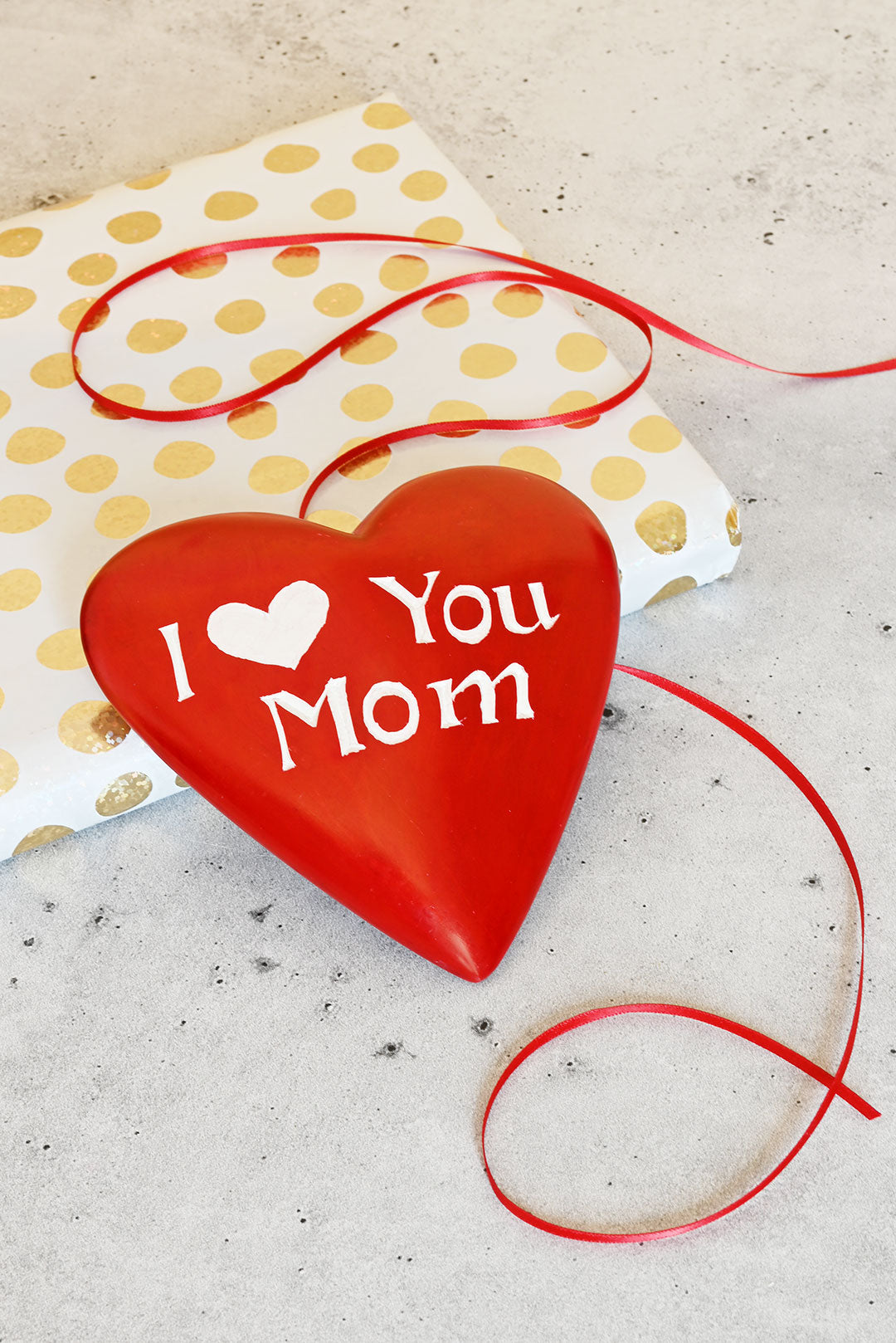 Kisii Stone Celebration Heart: I Love You, Mom