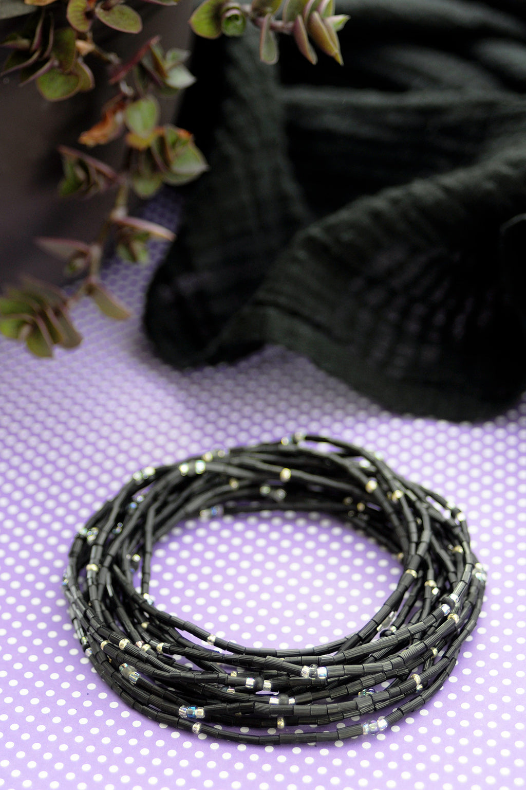 Set/5 Black 26" Zulugrass Single Strands from The Leakey Collection