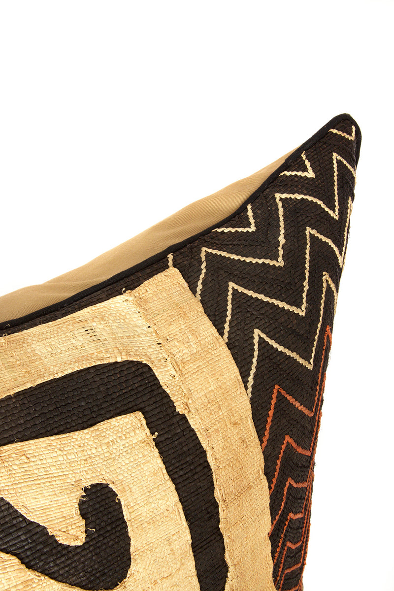 24" Congo Raffia Decorative Pillow with Optional Insert TZF15E  Pillow Cover